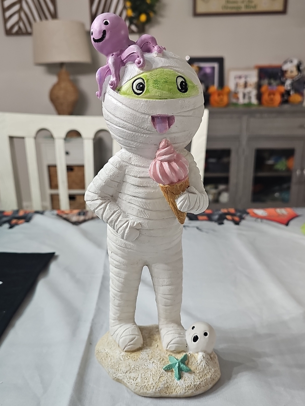 New! Halloween Beach Mummy Eating Ice Cream w/ Octopus